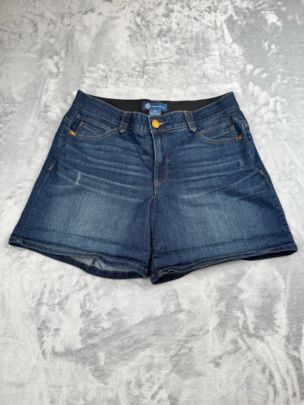 Democracy Women’s Shorts Size 14 Bermuda Ab Technology Long Denim Jean